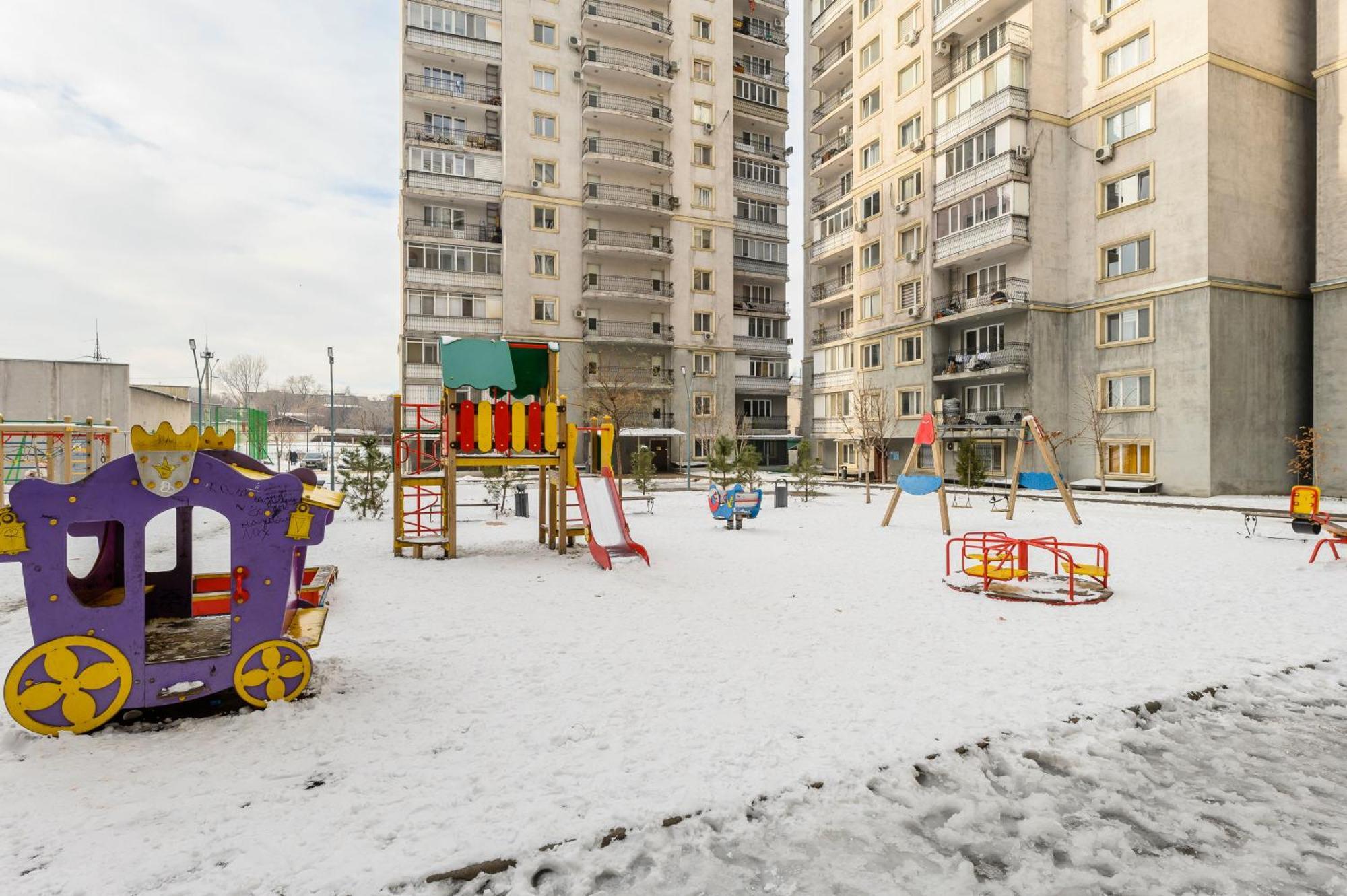 на 9-10 человек 56 Almaty